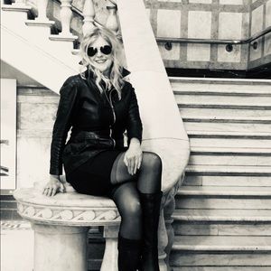 Meet your Posher, Victoria